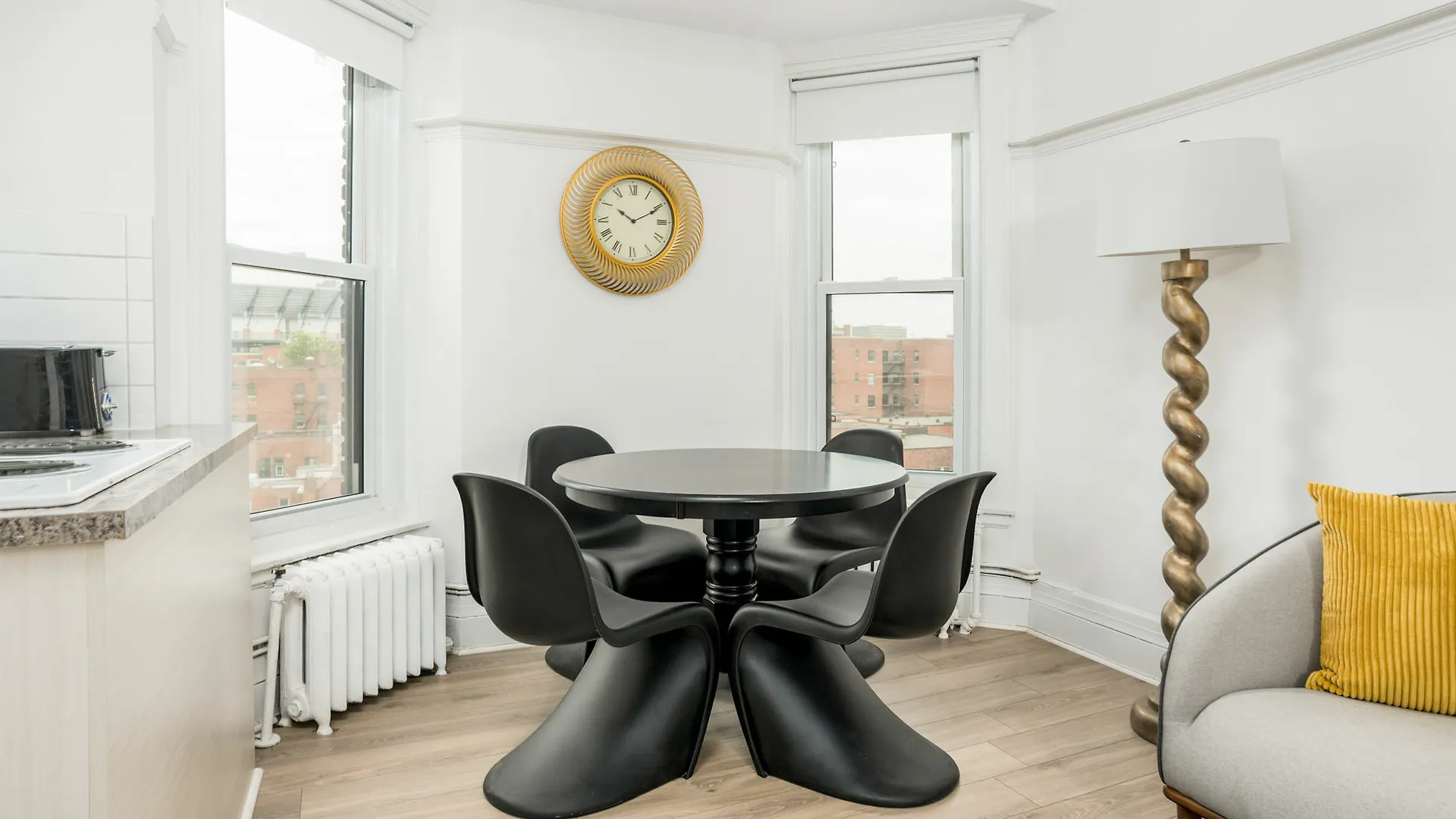 Lovely 4Br In Milton Park By Sonder Montreal Canada